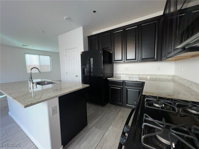 Building Photo - 3212 Daffodil Ridge St