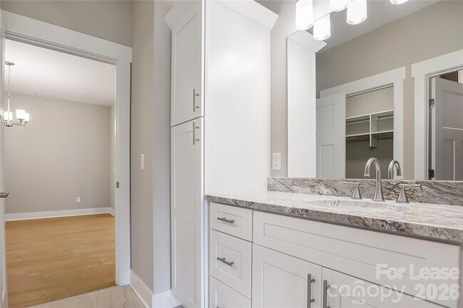 Building Photo - 48 Creekside View Dr