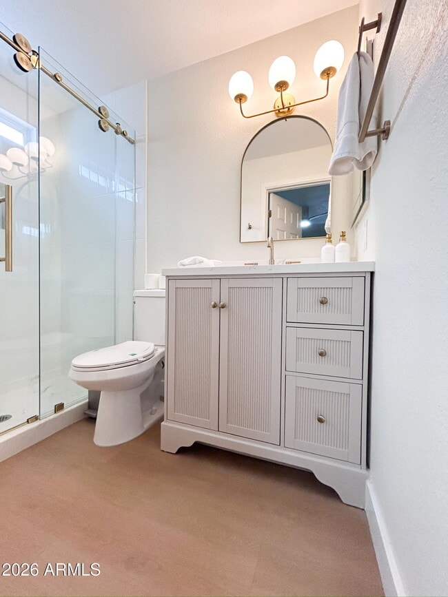 Building Photo - 1126 W Oxford Dr