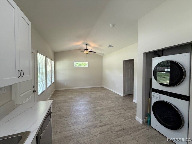 Building Photo - 5838 W Green Acres St