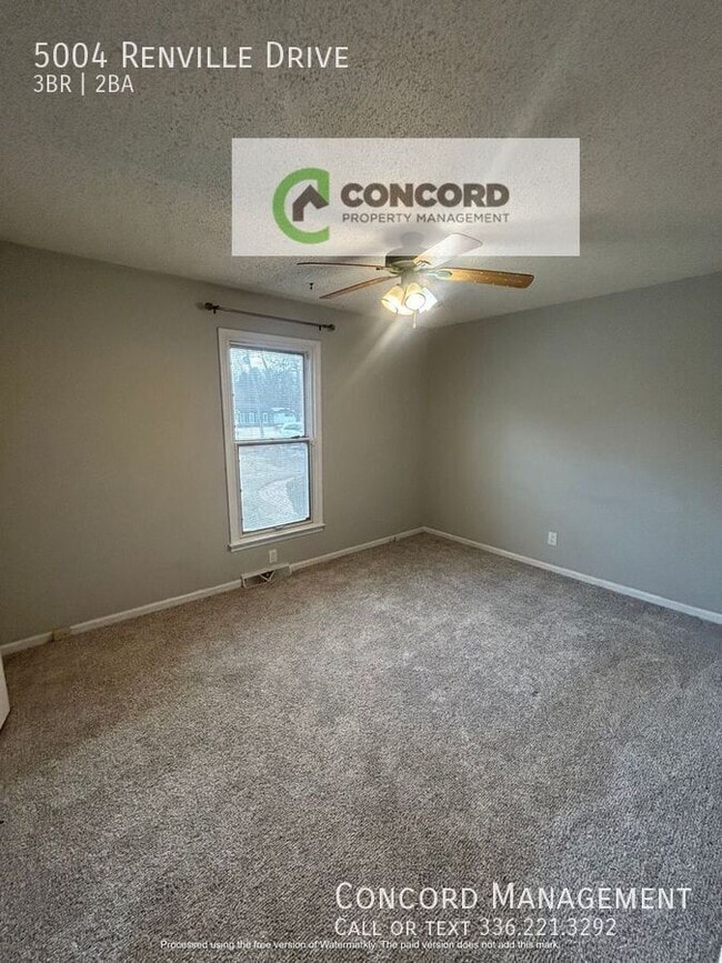 Building Photo - 5004 Renville Dr