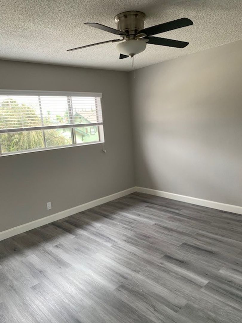 Building Photo - 4015 W Adams Blvd