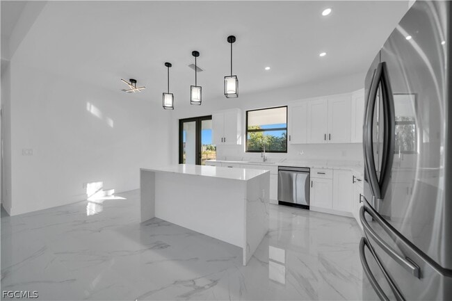 Building Photo - 5003 2nd St W