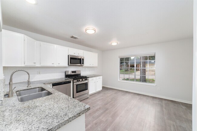 Building Photo - 19114 Indian Grass Dr