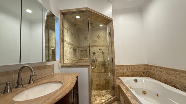 Master Bath - 4703 Columbus Ave