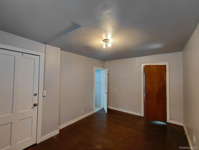 Building Photo - 87 W Pierpont St