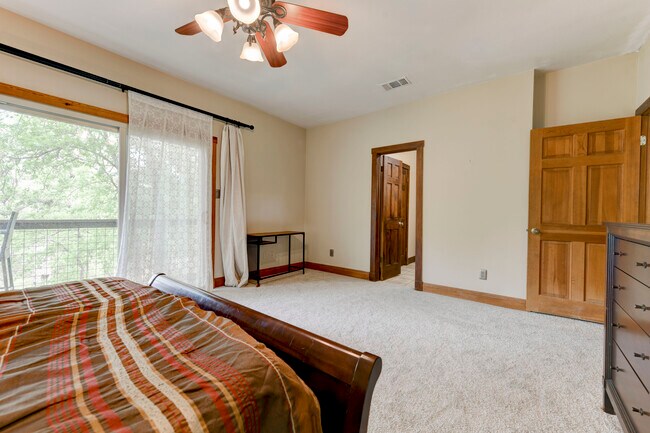 Building Photo - 13918 Hummingbird Ln