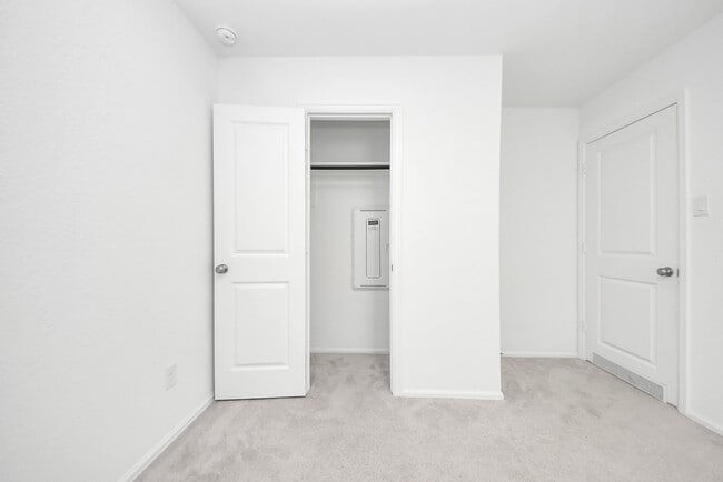 Building Photo - 10910 Bright Beacon Dr