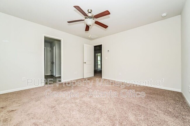Building Photo - 130 Daisy Cir
