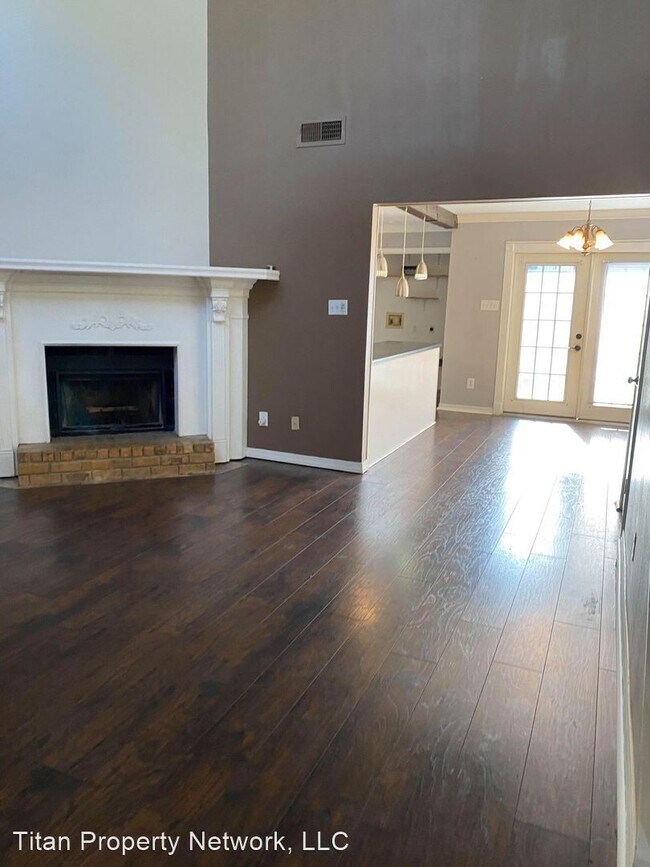 Primary Photo - 2 br, 2 bath House - 7304 Fern Ave #19
