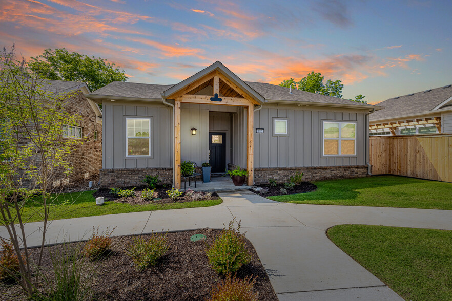 Primary Photo - Twill Homes at Centennial Crossing