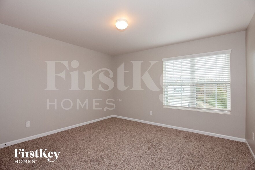 Building Photo - 2528 Woodsorrel Ln