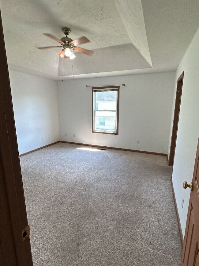 Building Photo - 2747-2751 Wyndham Ct