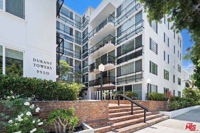Building Photo - 9950 Durant Dr