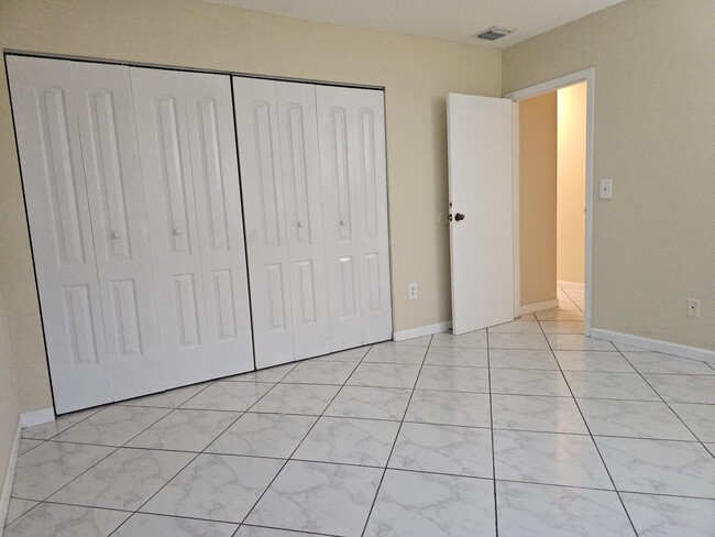 Building Photo - 4678 Myla Ln