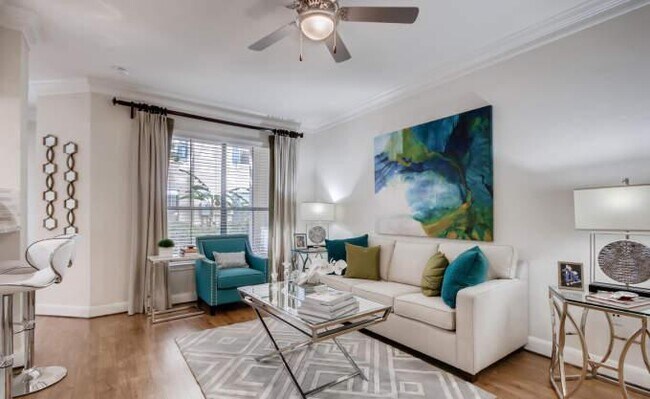 Building Photo - 1 bedroom in Houston TX 77005