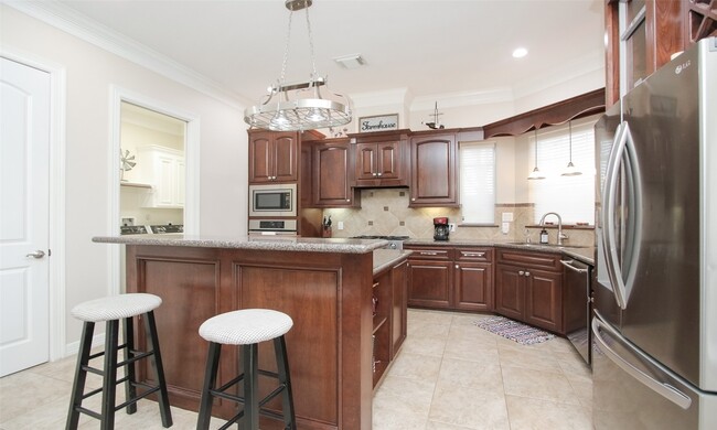 Building Photo - 1525 Briar Bend Dr