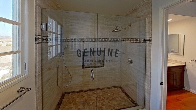 Building Photo - Move-in Special: $500 off 1st Month’s Rent on this Spacious 2 Story 3Bd 2.5Ba Townhome