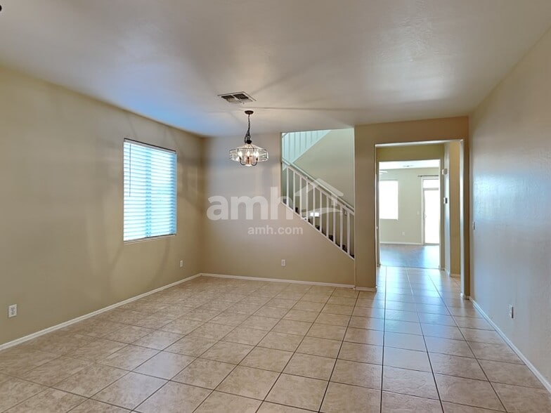 Building Photo - 7347 W St Charles Ave