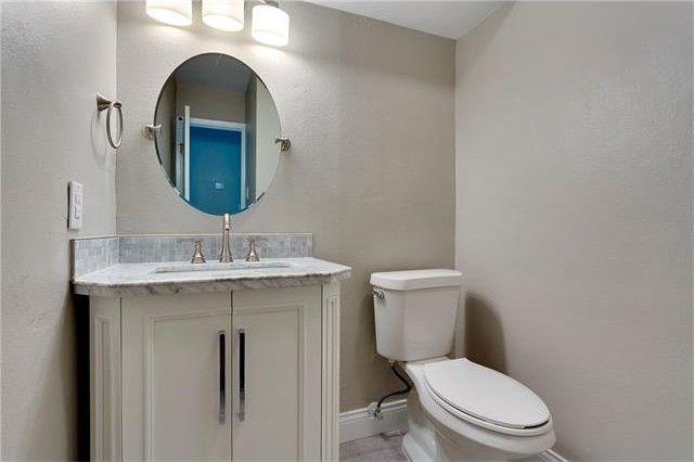 Building Photo - 2706 Mulford Cove