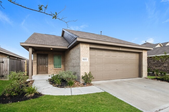 Building Photo - 9202 Burnet Flds Dr