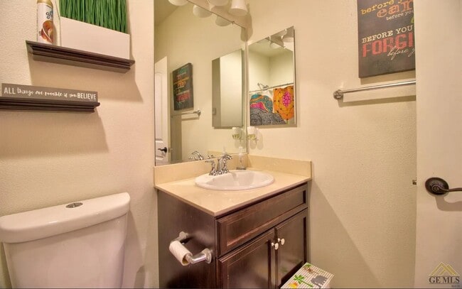 Building Photo - 5900 Warren Ridge Dr