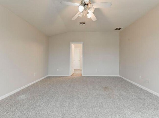 Building Photo - AVAILABLE SOON!