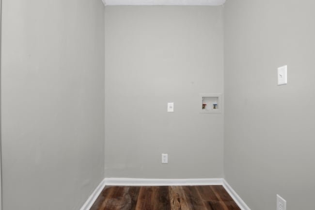 Building Photo - 107 Yaupon Ct