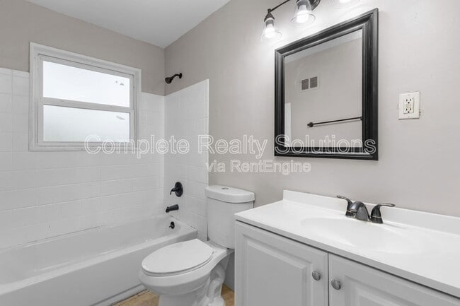 Building Photo - 3429 Ranch Ln