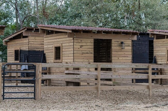 Building Photo - 8540 Boyt Rd