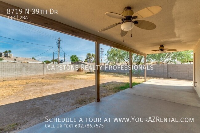 Building Photo - Your Dream Home Awaits! Spacious Layout & ...