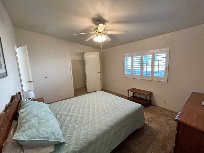 Building Photo - Charming 2-Bedroom 2-Bathroom Furnished Ma...