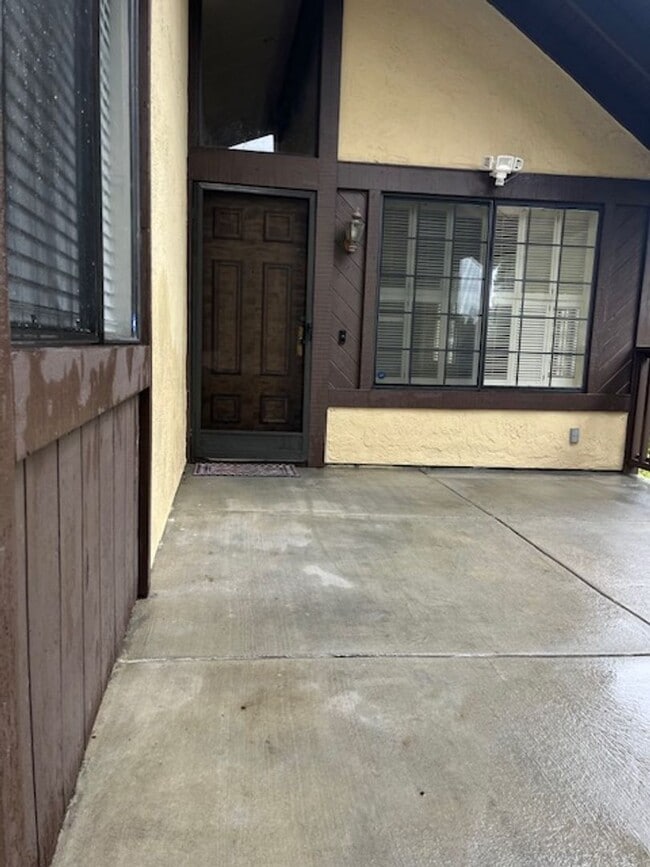Building Photo - 14419 Outrigger Dr