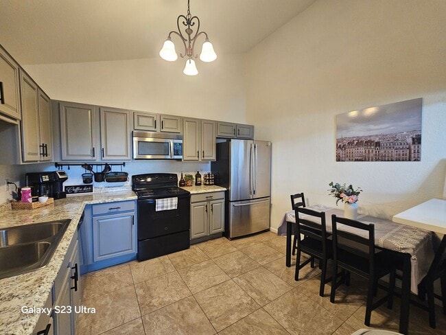 Building Photo - LONG TERM SHORT  TERM /UNFURNISHED  NO UTILITIES ~   PARTIALLY   FURNISHED