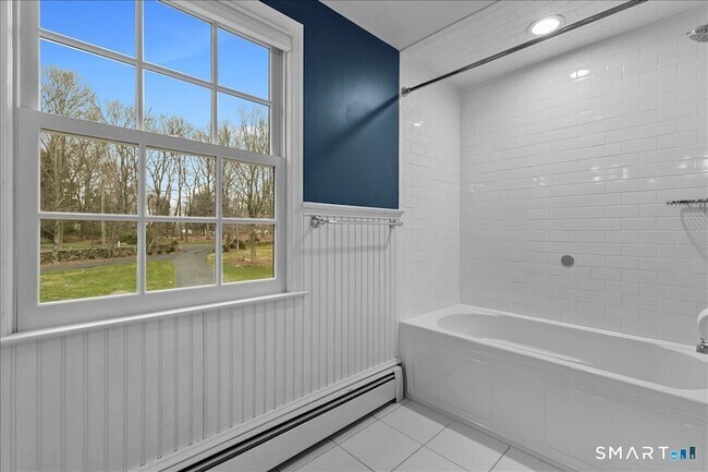 Building Photo - 116 Scarlet Oak Dr