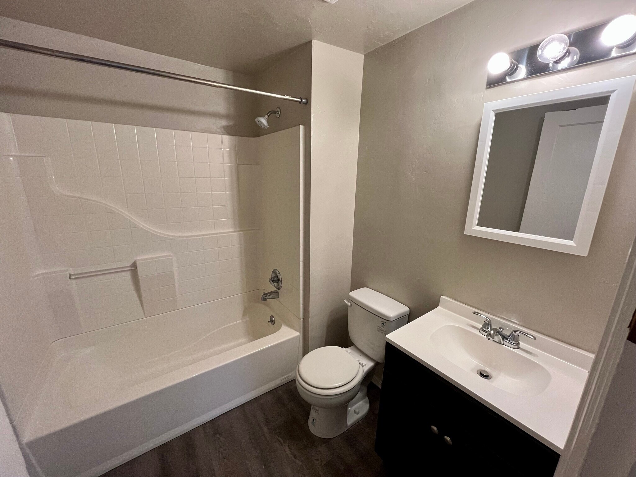 Building Photo - 13496 Velp Ave