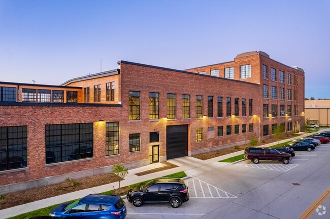 Building Photo - Badger State Lofts