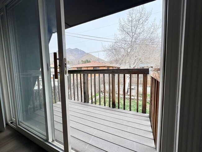 Building Photo - Charming 3-Bedroom Millcreek Home!