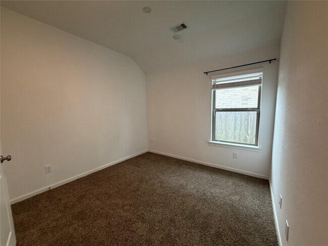 Building Photo - 1330 Heather Rosewood Ln