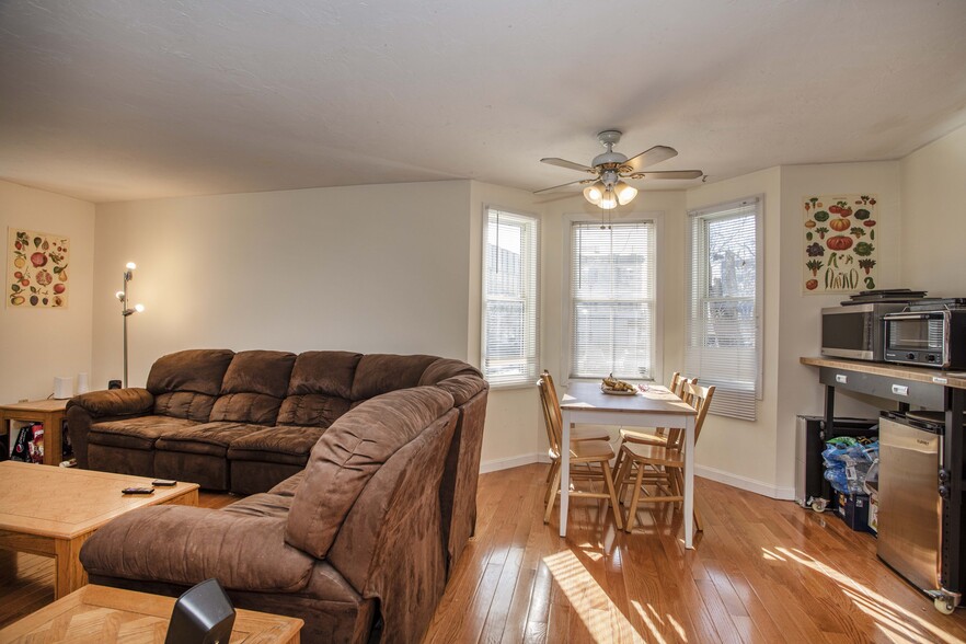 Primary Photo - 1 Terrace St