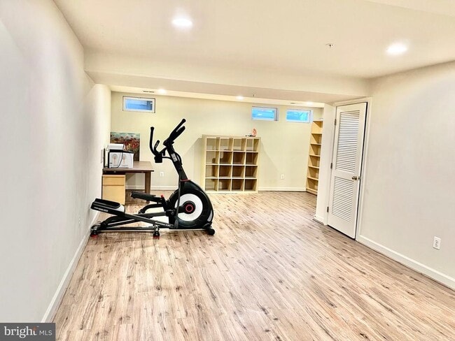 Building Photo - 23144 Basswood Hill Dr