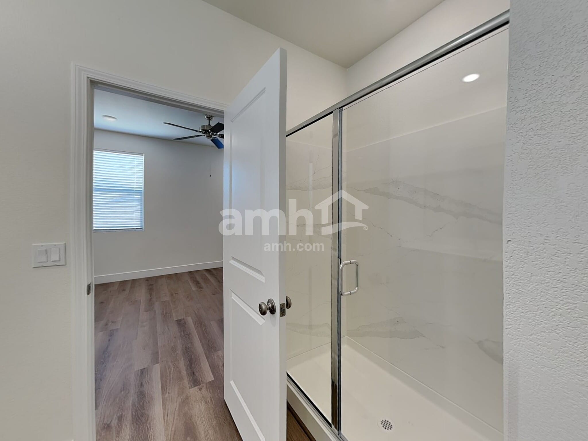 Building Photo - 534 Silverbell Falls Pl