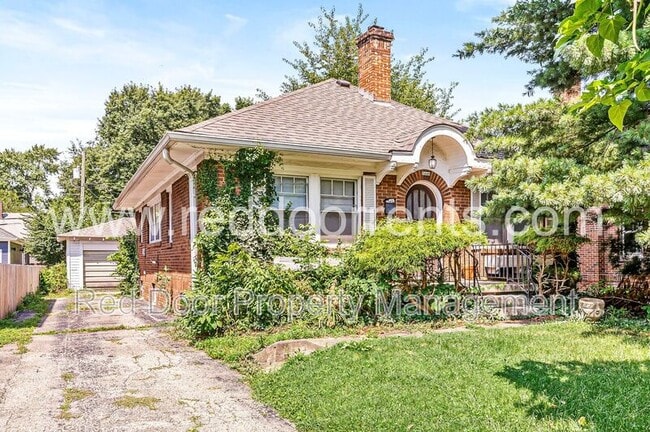 Primary Photo - 5440 Carrollton Ave