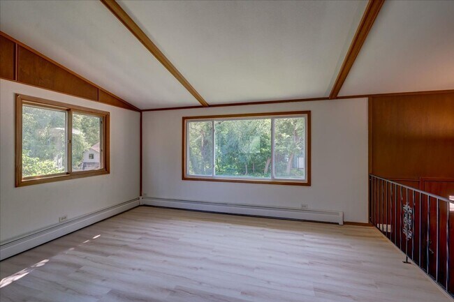 Building Photo - 6404 Maywood Ave