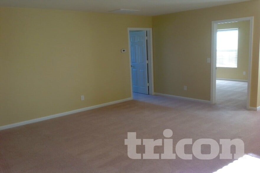 Building Photo - 10007 Bristley Rd