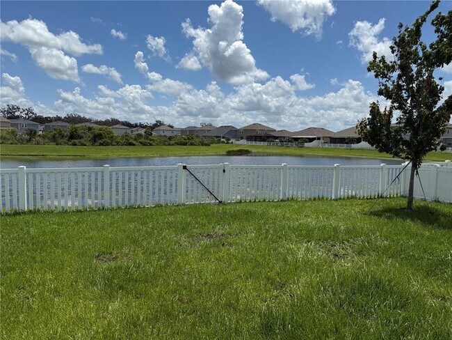 Building Photo - 4702 Birdsong Dr