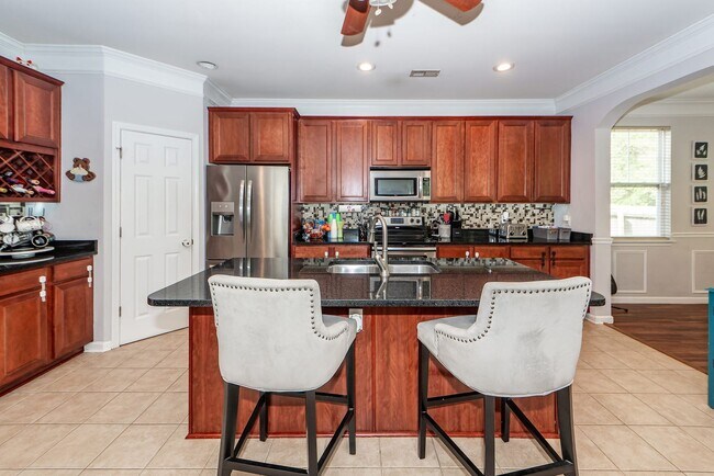 Building Photo - 3 Bedroom 2.5 Bath Single Family Home in S...