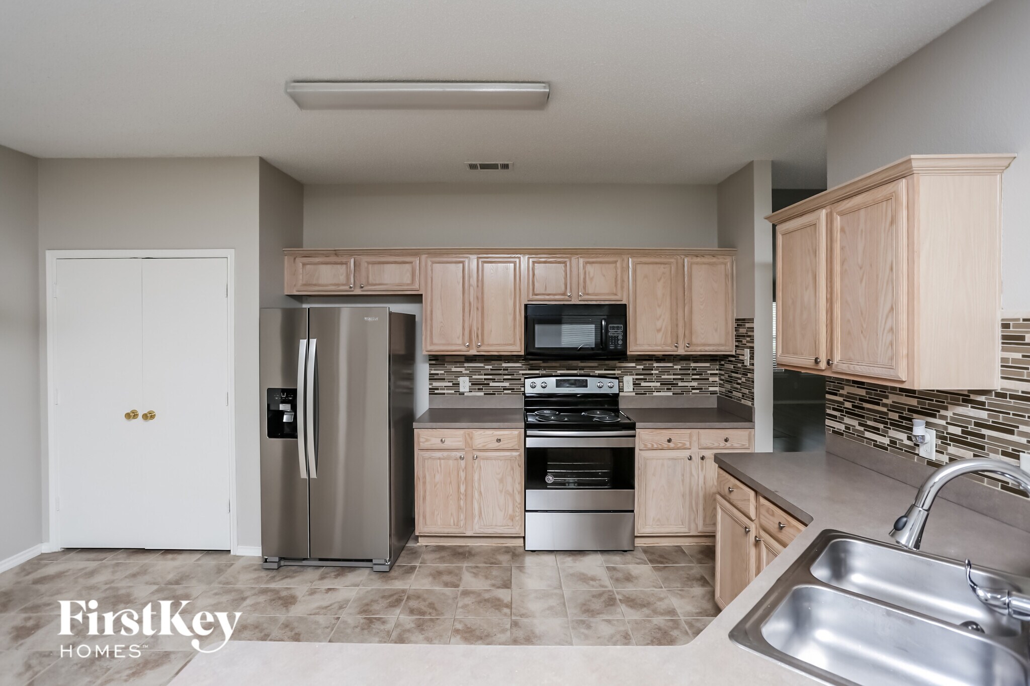 Building Photo - 433 Asbury Dr