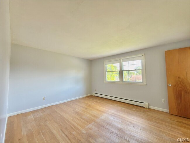 Building Photo - 7 Berrywood Rd