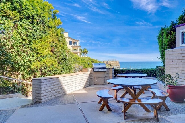 Building Photo - 13561 Table Rock Dr